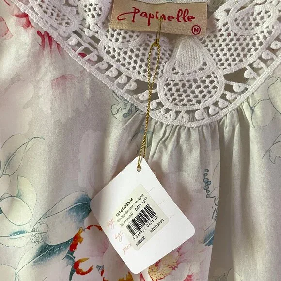 Papinelle Nightgown, NWT, Floral Pattern. - Picture 3 of 5